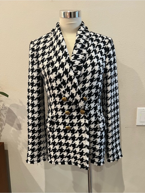 Zara Jackets & Blazers - Zara Black & White Houndstooth Double-Breasted Blazer Size Small Gold Buttons